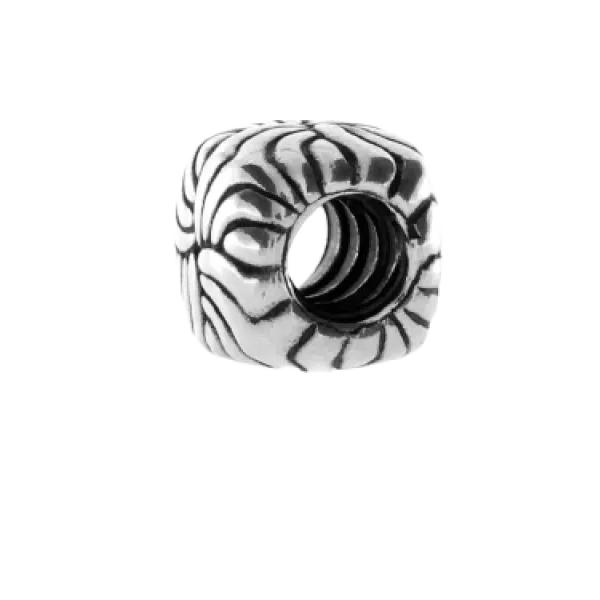 Pandora Ασημί Τετράγωνο Γούρι 790492