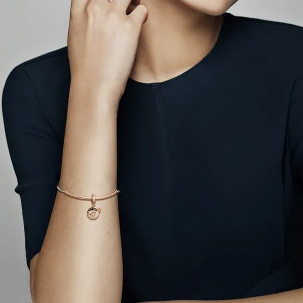 Pandora Κρεμαστό 14K rose gold-plated, κυβ. ζιρκόνια & κίτρινο σμάλτο, δεινόσαυρος & πεταλούδα 788180CZ