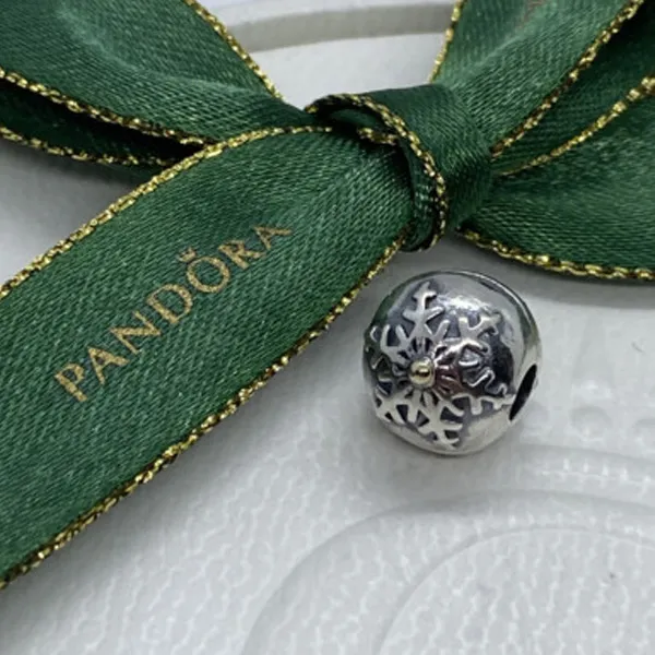 PANDORA Κλιπ νιφάδας χιονιού από ασήμι και χρυσό 14 καρατίων 791232
