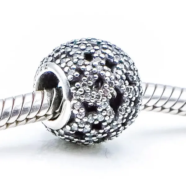 Pandora Σύμβολο Στρογγυλό με Λευκές Πέτρες 791284CZ